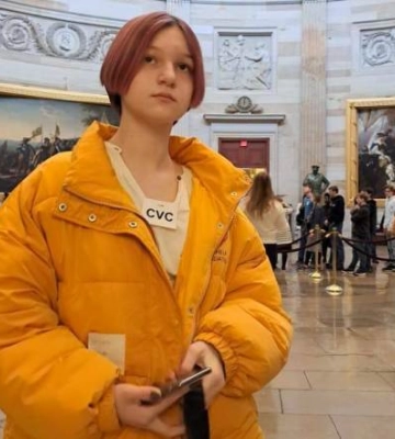 Дівчинка з Рівного, яка втратила на війні тата, вразила американців у Капітолії