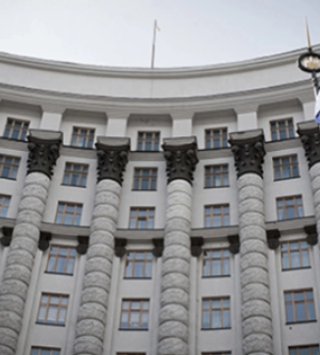 Кабмін пропонує заборонити застосовувати адмінарешт до чоловіків, які самостійно виховують дитину до 12 років