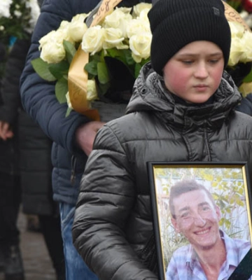 На Рівненщині попрощалися ще з одним загиблим військовим
