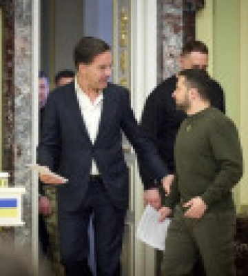 Ще одна психологічна атака рф - Зеленський про загрозу масових авіаударів