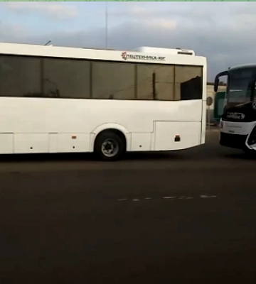 Вчора через Мелітополь на Запорізький напрямок проїхала колона автобусів із “вагнерівцями”