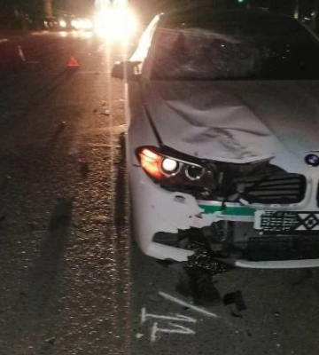 У спальному районі Одеси автомобіль на смерть збив чоловіка