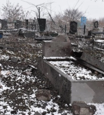 На Сумщине войска РФ обстреляли сельское кладбище