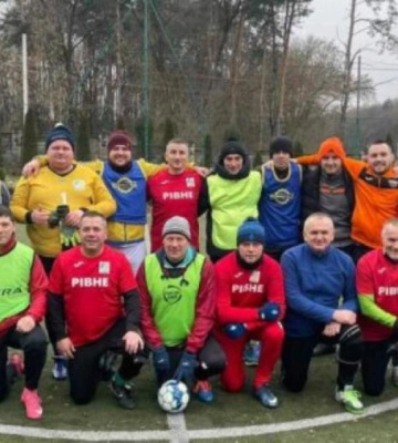 На Рівненщині відбувся благодійний футбольний турнір серед лікарів