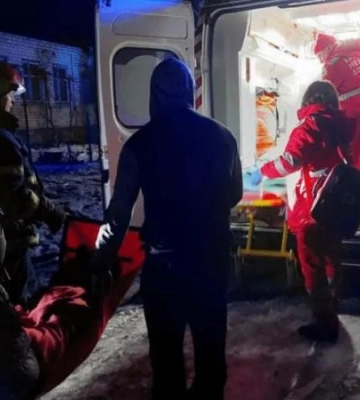 У Дніпропетровській області з палаючого будинку врятували чоловіка та жінку