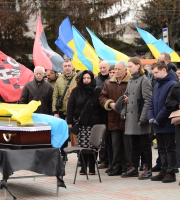 У Рівному попрощалися з загиблим бійцем Олексієм Мельничуком