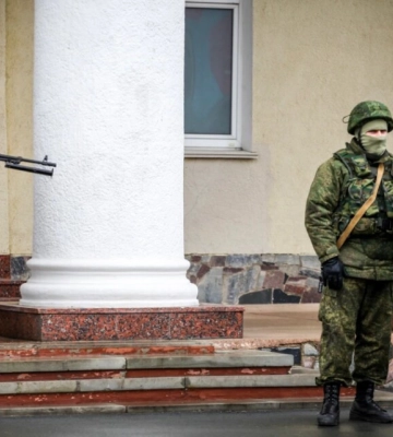 Не контролируют ситуацию в городе: оккупанты закрывают выезд из захваченного Бердянска
