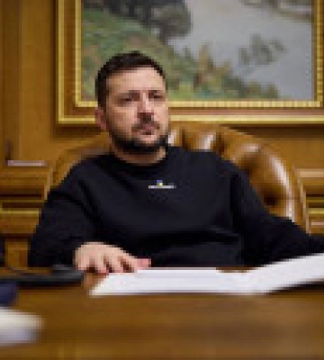 Оборонна співпраця та наближення миру: Зеленський поговорив із Макроном