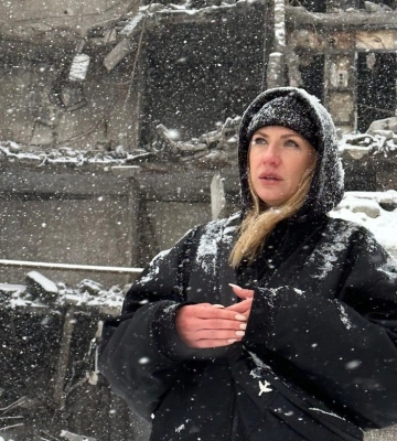 Леся Нікітюк показала фото на тлі руїн Салтівки і розповіла, навіщо приїжджала