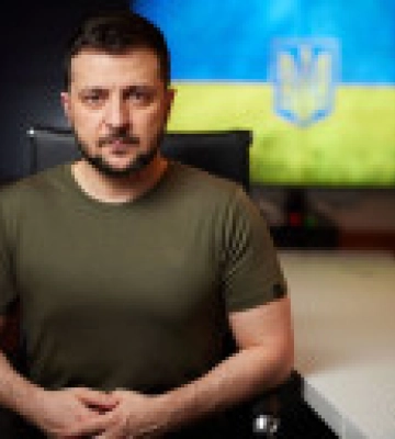 Мы выравниваем ситуацию на фронте - Зеленский