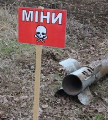 Пенсіонеру, який намагався самостійно розібрати снаряд, відірвало руку