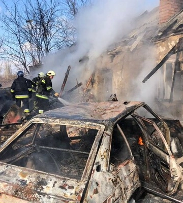 РФ обстріляла Дніпропетровщину: місцеві жителі отримали поранення
