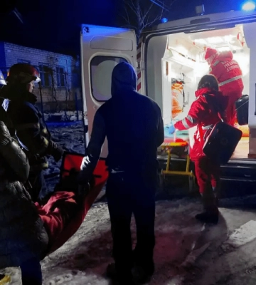 У Дніпропетровській області з палаючого будинку врятували чоловіка та жінку (ФОТО)
