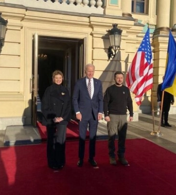 Байден в Киев приехал не с пустыми руками: Украина получит огромный пакет военной помощи