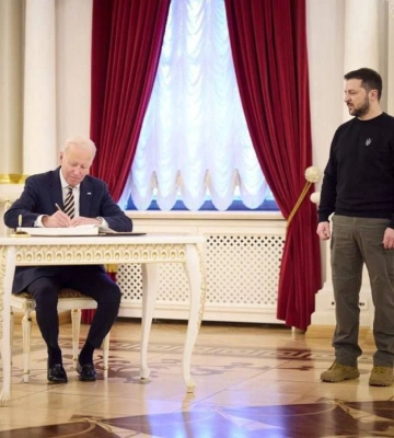 Джо Байден в Києві назвав мету путіна у війні з Україною та попередив про важкі часи
