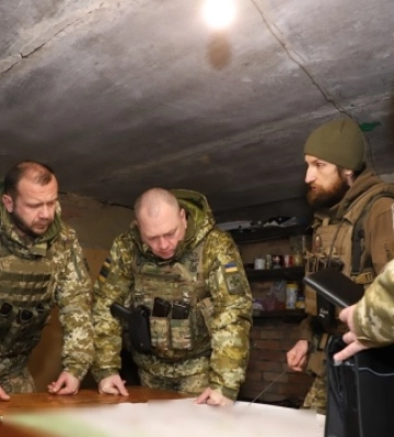Главный пограничник Украины посетил позиции ВСУ в Донецкой области
