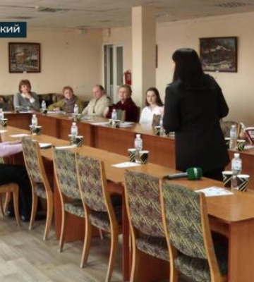 У Кропивницькому безплатно працює розмовний клуб з української мови (відео)
