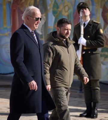 США перед визитом Байдена в Киев предупредили рф, чтобы не дай Бог...