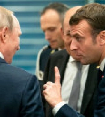“Это был бы бесполезный диалог”: Зеленский о готовности переговоров Макрона с путиным