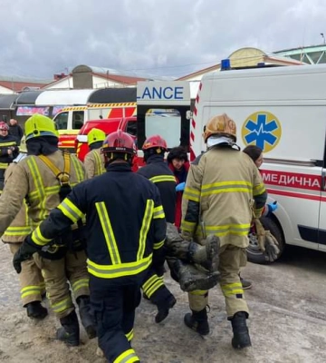 У Рівному на будівництві тяжко травмувався працівник