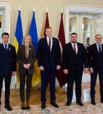 Віцеспікерка Олена Кондратюк зустрілася зі Спікером Саейми Латвії Едвардсом Смілтенсом
