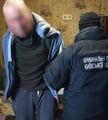 Бил по голове пистолетом и изнасиловал: на Киевщине мужчина жестоко издевался над соседкой