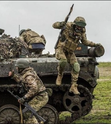 Оккупанты ходят по домам и изымают украинские паспорта — ЦНС