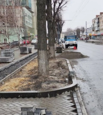 Проспект Волі у Луцьку продовжують ремонтувати у борг