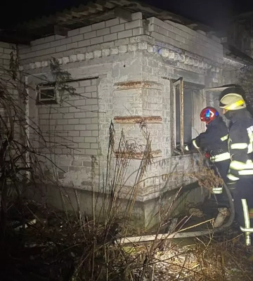 У Дніпрі з Ломівського каналу рятувальники дістали тіло чоловіка