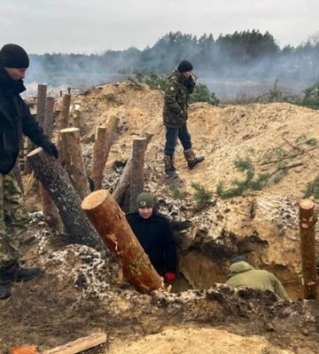 Жителі Рівненщини будують оборону на півночі області