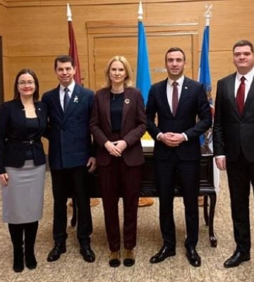 40 тис. українців втекли до Латвії від війни: які права та можливості є у них у країні