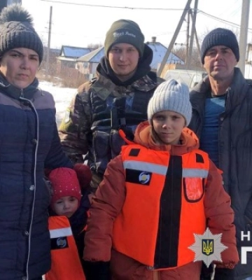 На Донеччині вивезли всіх дітей із прифронтового села Терни