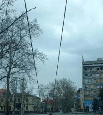 Окупанти обстріляли зупинку громадського транспорту у Херсоні: є жертви