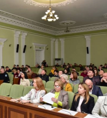Міськрада Чернігова звернулася до ВР: Займатися розвитком Чернігова має обрана рада, обороною - призначена військова адміністрація