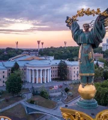Віра у перемогу України складає 95% - опитування
