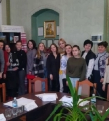 Проблеми розвитку української мови обговорили за круглим столом у Корці
