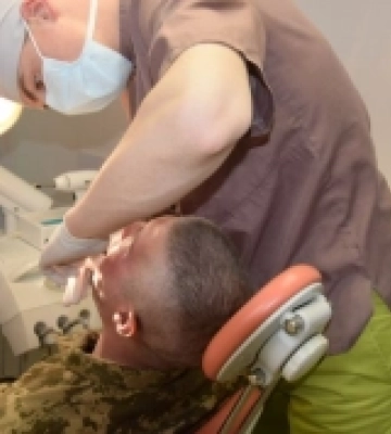 Захисникам з Рівненщини безкоштовно протезуватимуть зуби