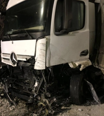 На Львівщині загинув водій легковика, який виїхав на зустрічну просто під фуру (ФОТО)
