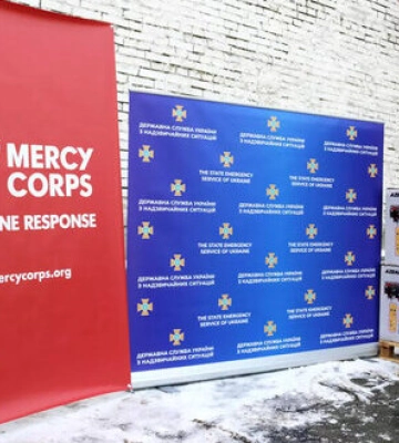 Mercy Corps передала ГСЧС 51 базовый комплект с генераторами для &quot;Пунктов несокрушимости&quot;. ФОТОрепортаж