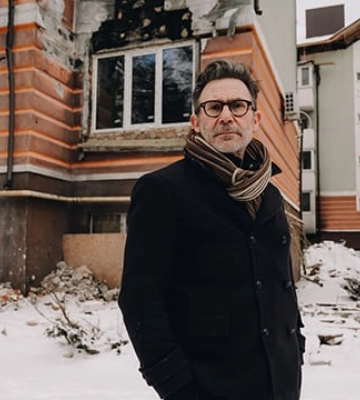 Зазвичай таких людей бачиш лише в кіно: режисер Хазанавічус про поїздку до Бучі та Ірпеня