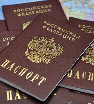На Херсонщині росіяни погрожують депортацією усім, хто не отримав російський паспорт – Генштаб