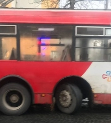У центрі Луцька через поломку тролейбуса утворився затор