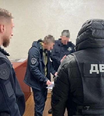 Вимагав кошти з підприємців: на Рівненщині правоохоронця &quot;спіймали&quot; на хабарі