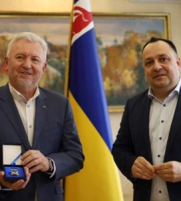 Народного художника України Бориса Кузьму вшанували відзнакою «За розвиток Закарпаття»
