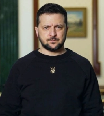 &quot;Ви маєте змогу зробити частиною своєї долі історичну перемогу України&quot;: Зеленський звернувся до випускників Львівської та Одеської військових академій