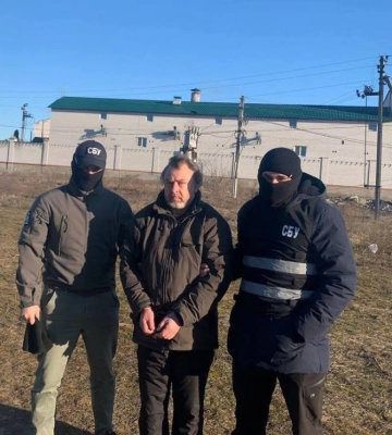 Російська пропаганда  робить з затриманого блогера, який отримував гроші за антиукраїнський контент, «мученика» за віру 
