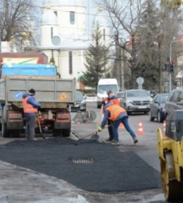 Завтра у Львові ліквідовуватимуть гостро аварійні ями