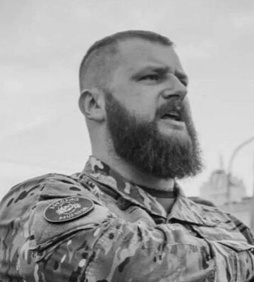 Пішов з життя героїчний захисник Маріуполя з “Азова” Олег Мудрак (ФОТО)