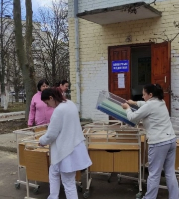 Відомий одеський ринок доставляє гуманітарний вантаж до лікарень України