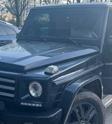 15-річний хлопець катався вулицями Львова на Mercedes-Benz
